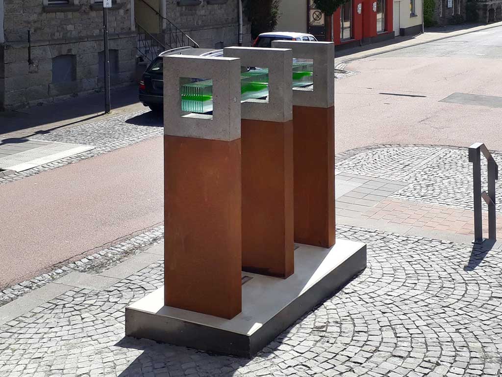 Drei Säulenwerk-Symbiose, Kunst am Bau-Projekt, Selters